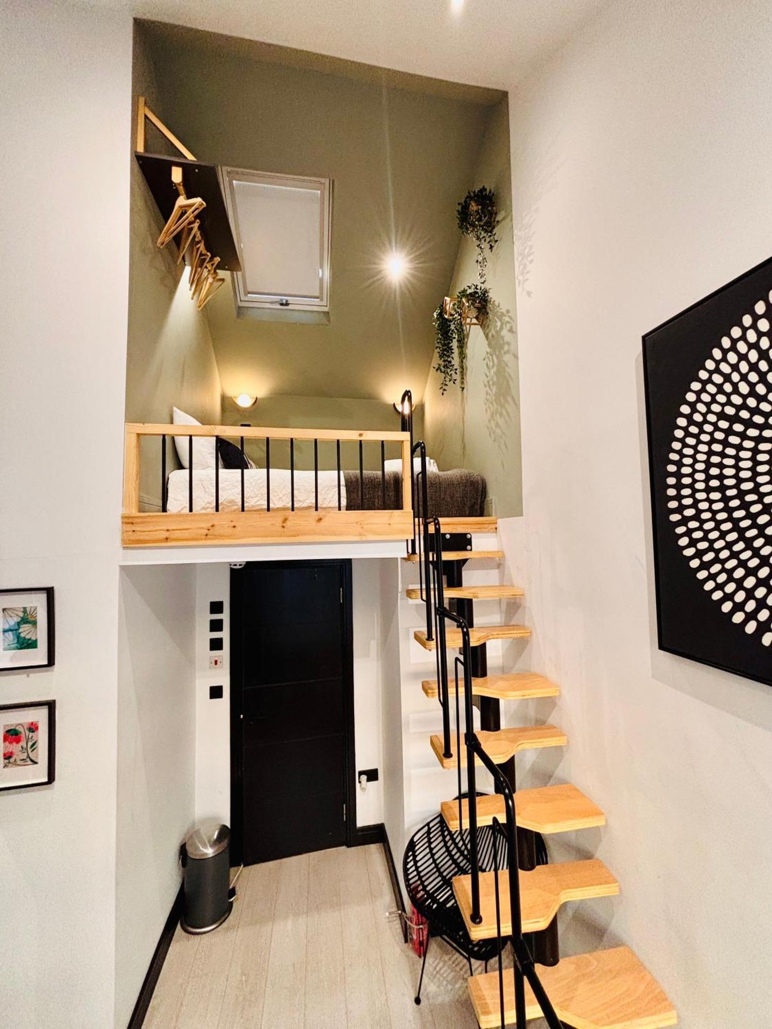 Hackney - No 19 - Vibrant Getaway Apartment London